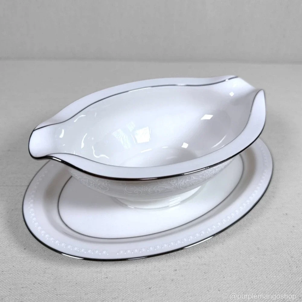 VINTAGE 1970s NORITAKE Sorrento 7565 Gravy‎ Boat Attached Underplate